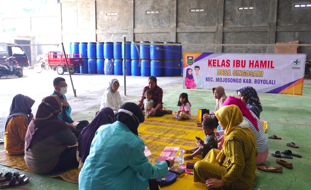 Tim KKN Desa Singosari Berkontribusi dalam Upaya Pencegahan Stunting dengan Kelas Ibu Hamil dan Edukasi Laktasi