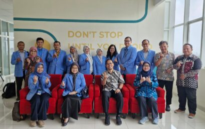 Studi banding Program Studi Kedokteran FK UNS ke FKKMK UGM