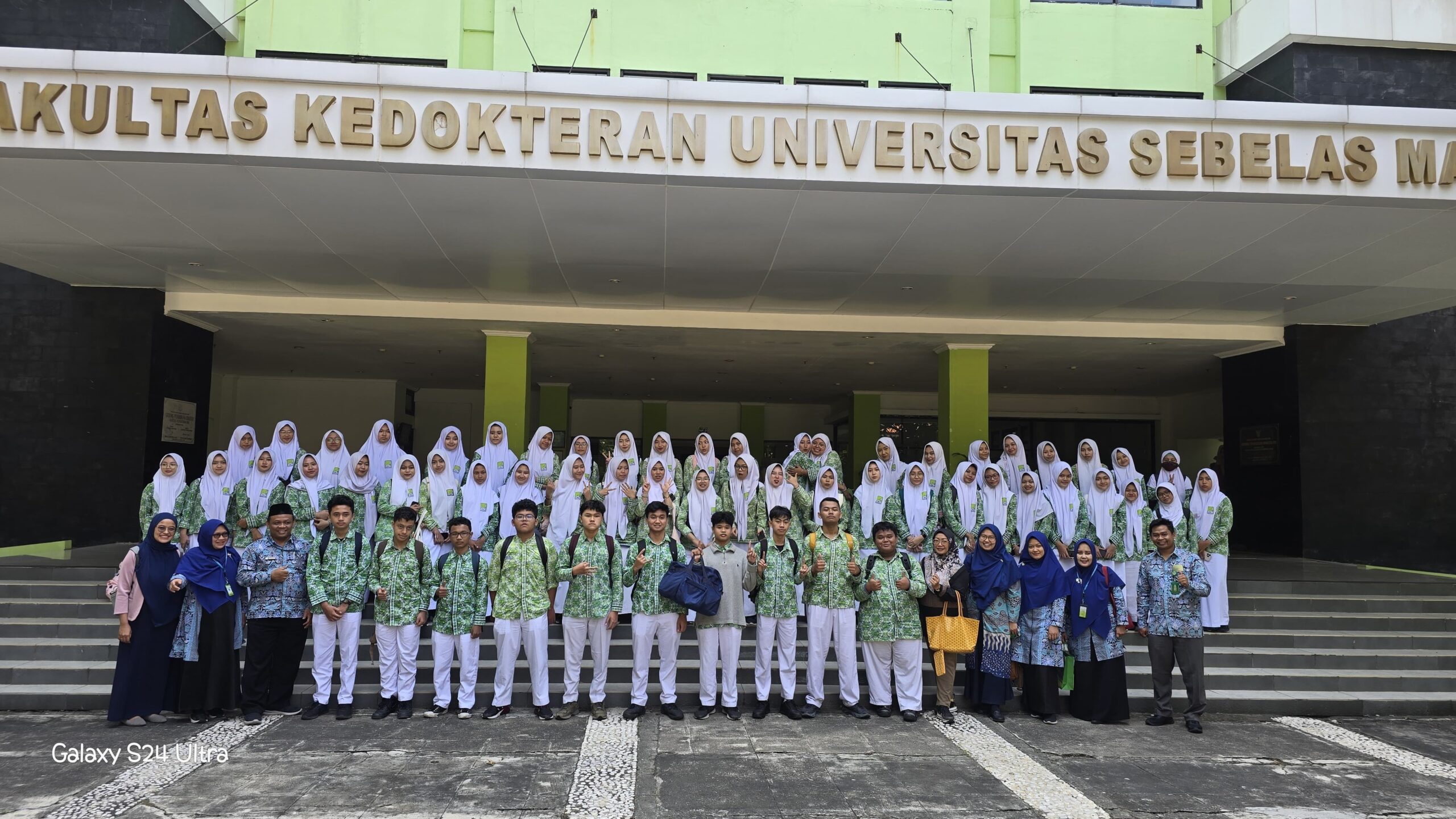 Kunjungan SMA AL AZHAR SYIFA BUDI SOLO